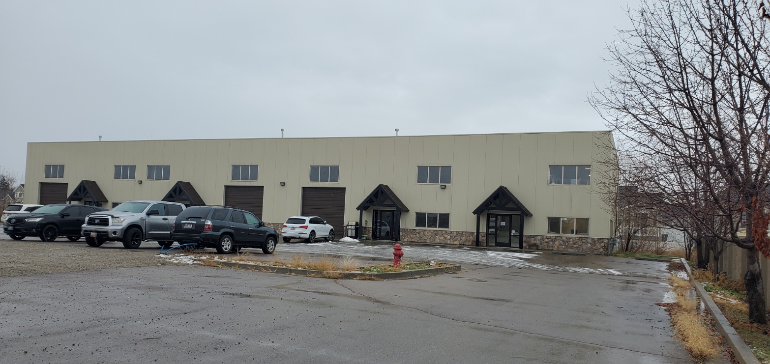 Blue-Market-Warehouse